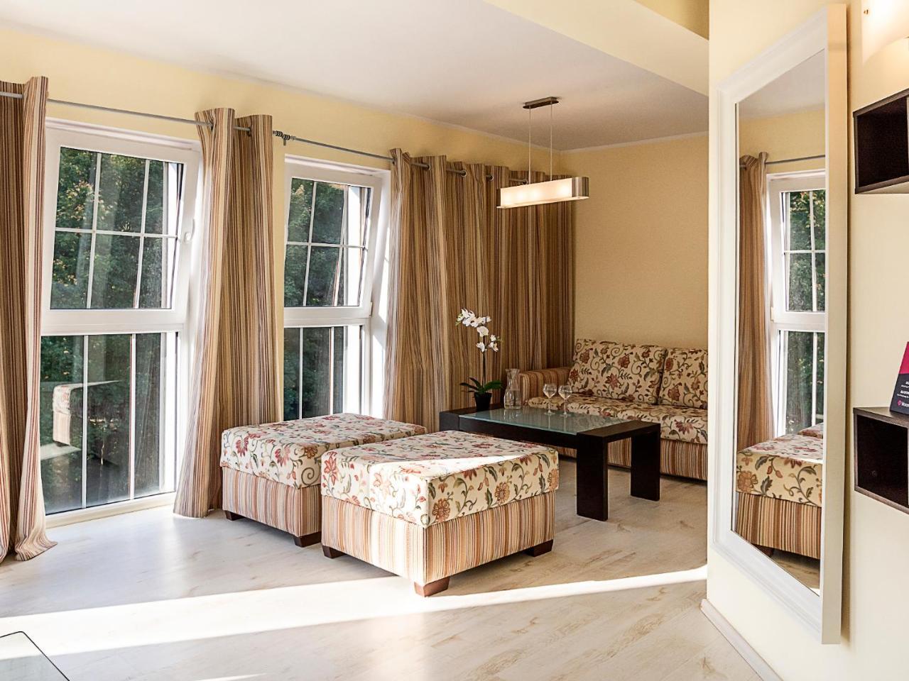 Vacationclub - Rezydencja Bursztyn Apartament 31 Świnoujście Exteriör bild